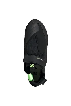 adidas Hiangle Pro