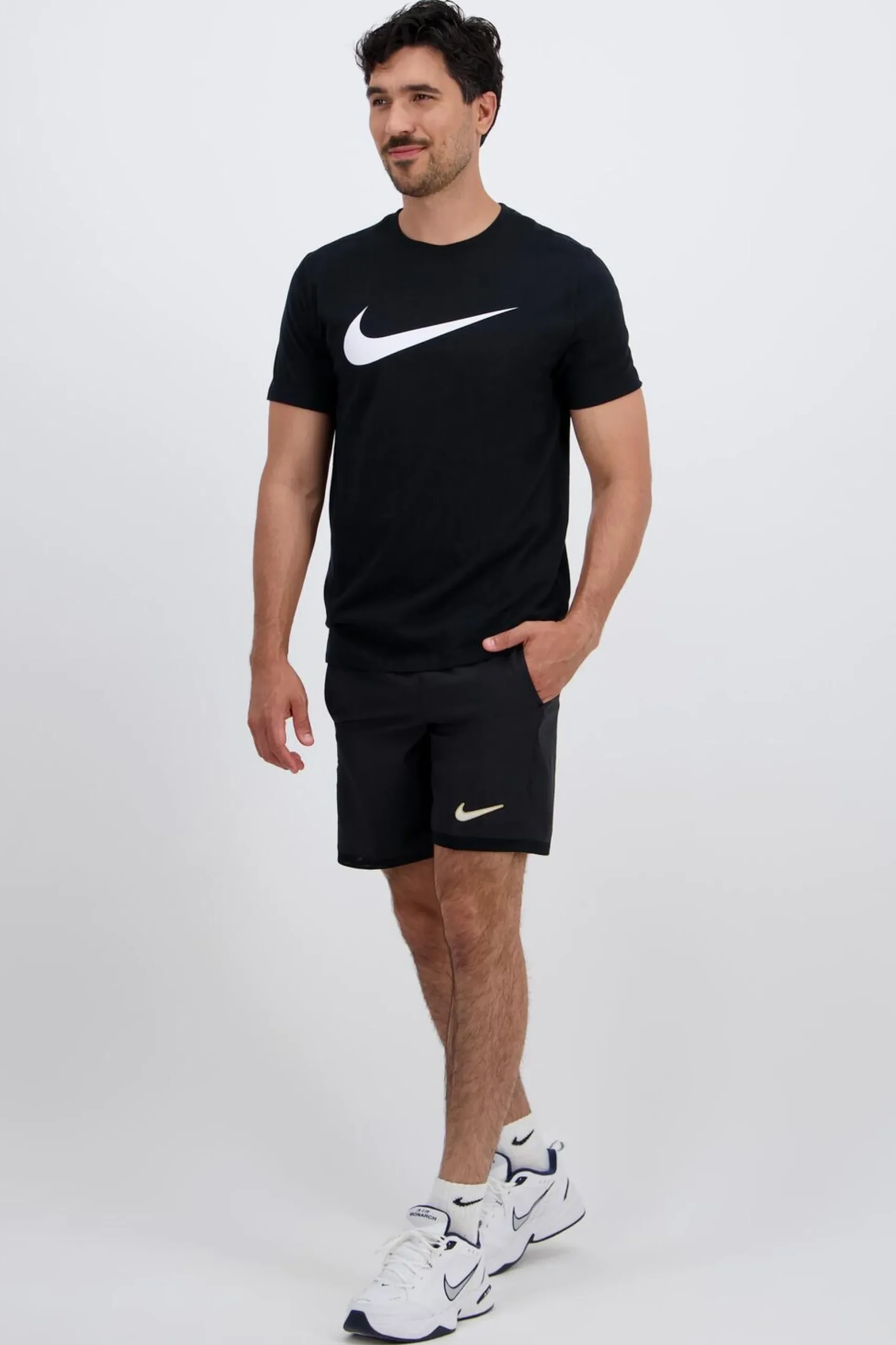 Calções Nike
