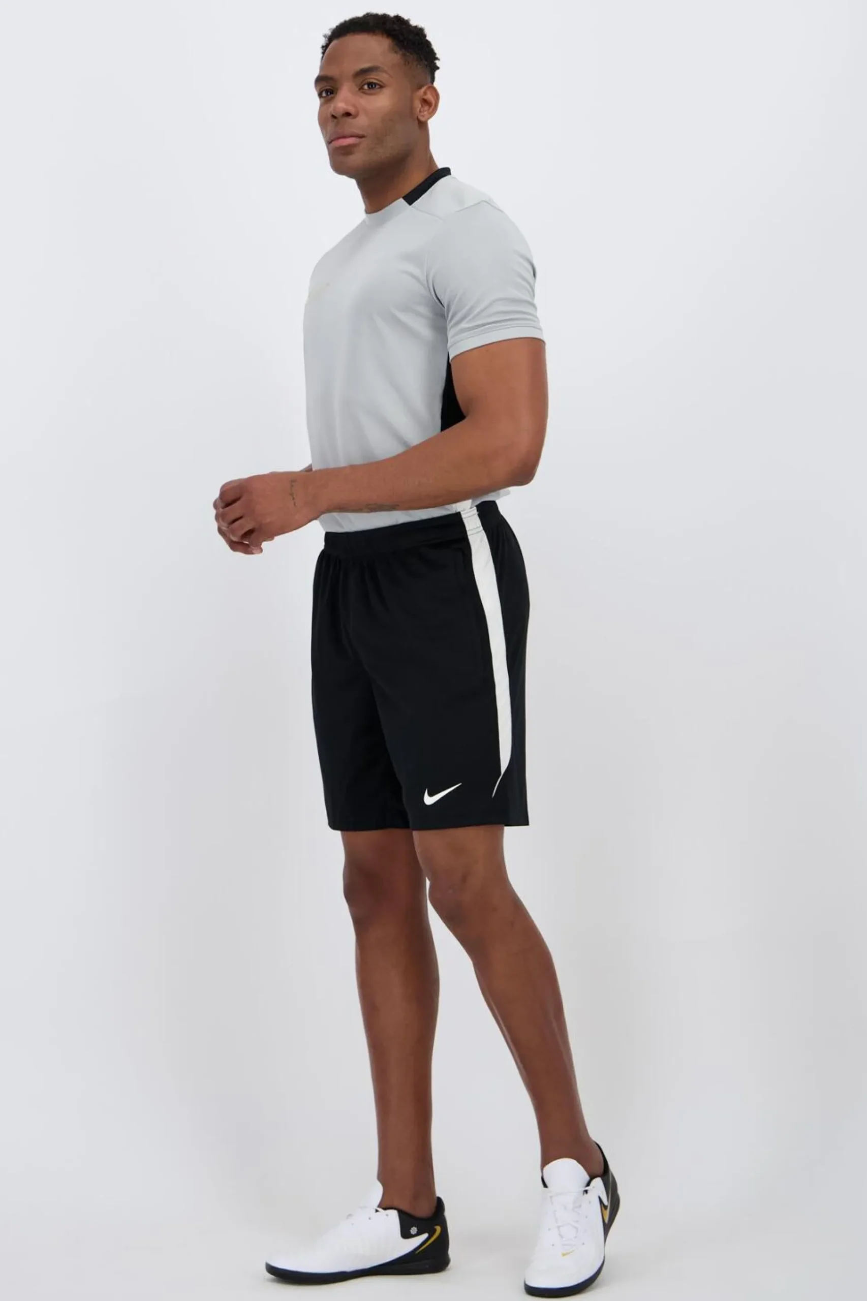 Calções Nike Strike 26