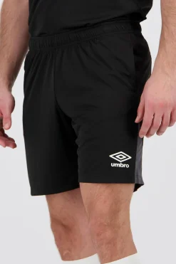Calções Umbro Basic
