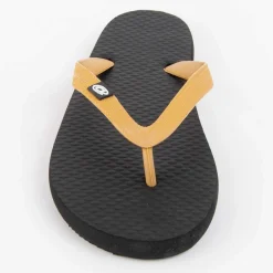 Chinelo Montevita Praiam2