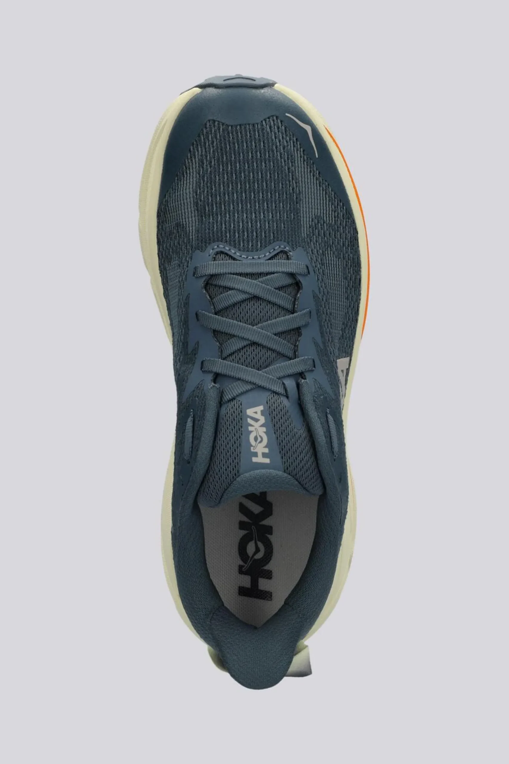 Hoka Challenger 8