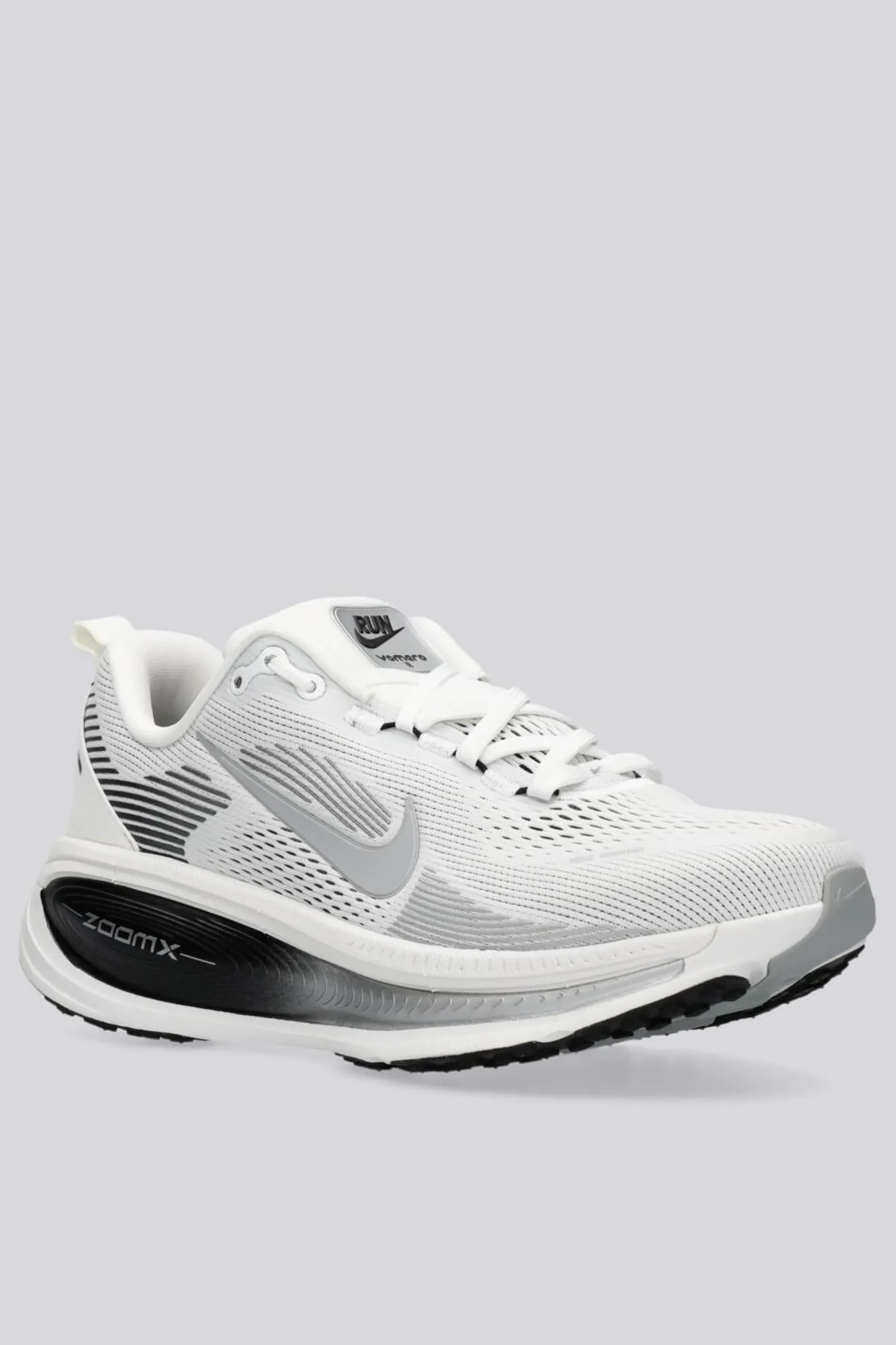 Nike Vomero 18