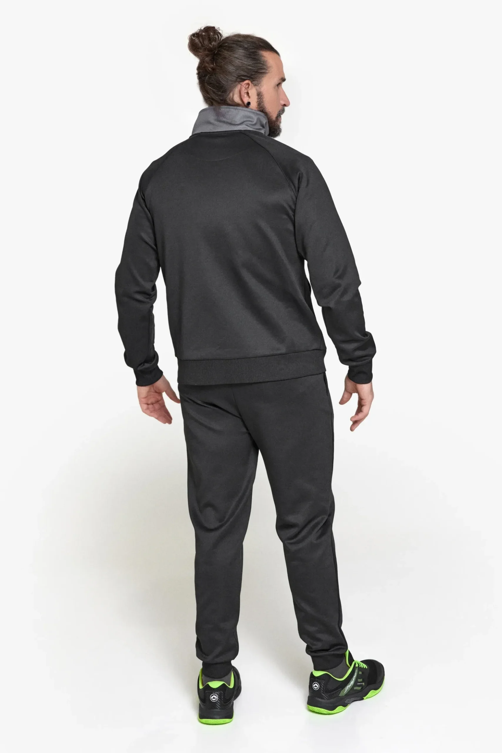 Retro-j Negro De Chandal Zhayb